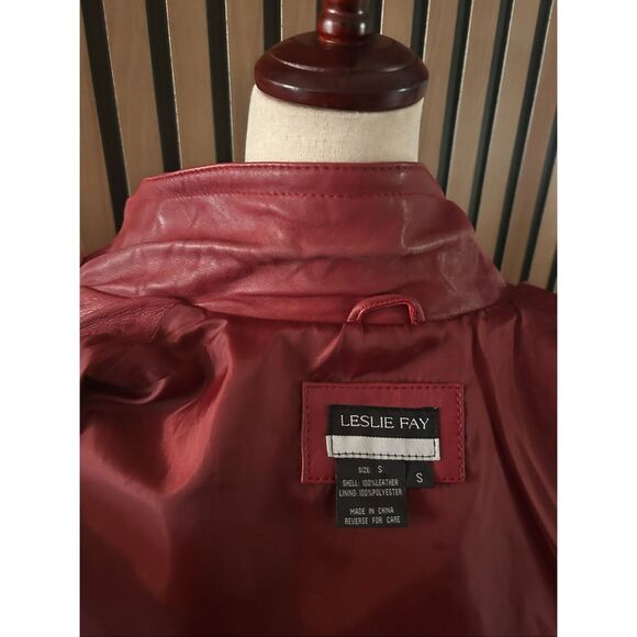 Leslie Fay red leather jacket size small stylish form fitting - Picture 8 of 9